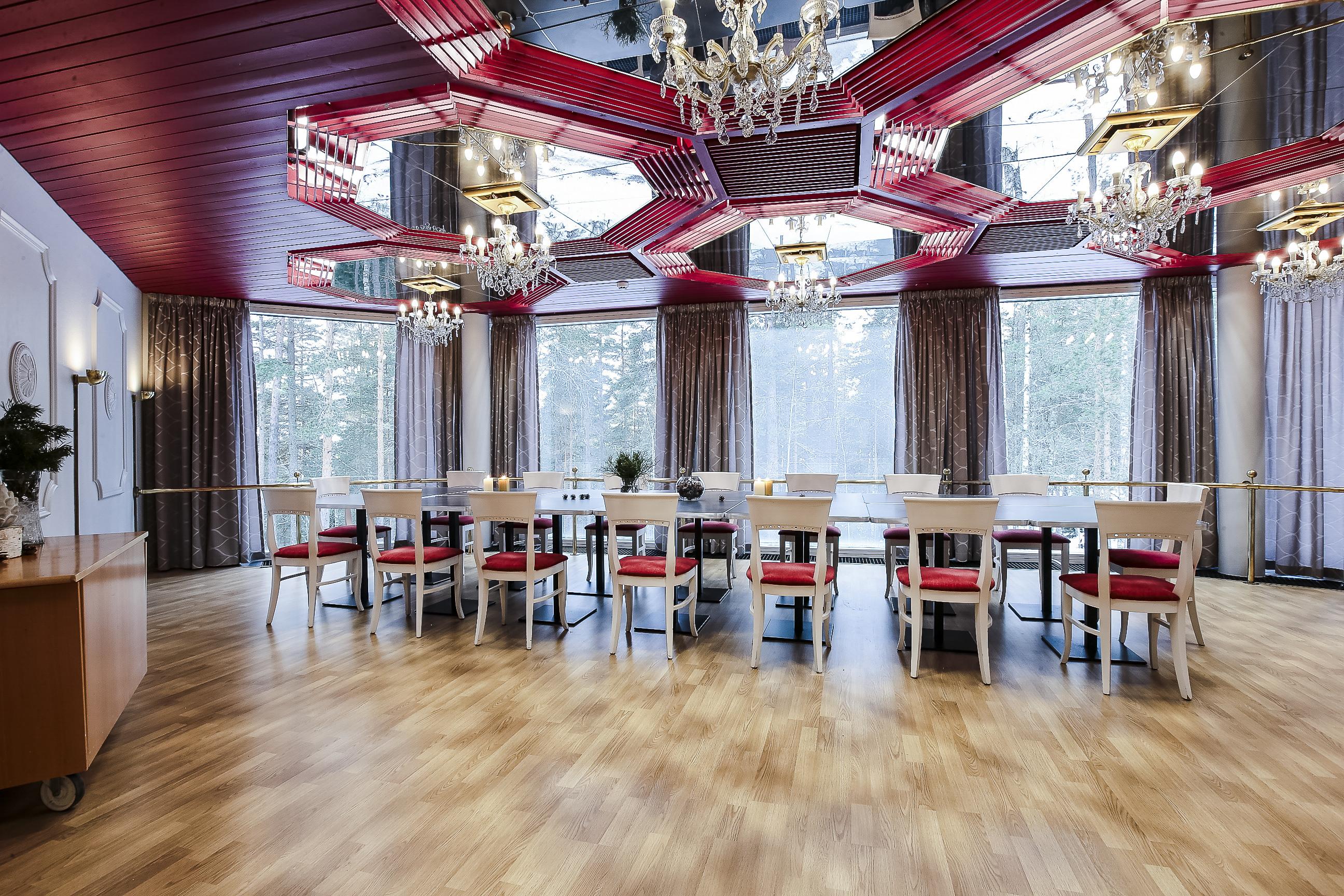 Hotel Sveitsi Hyvinkää Buitenkant foto