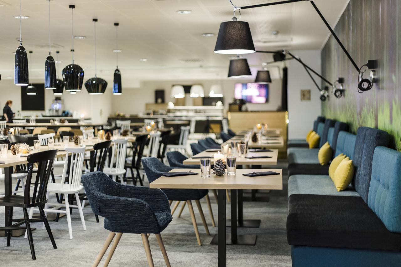 Hotel Sveitsi Hyvinkää Buitenkant foto
